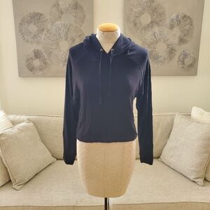 ✨ ROOM SERVICE ✨ Long Sleeve Crop Hoodie - [Medium, Black]